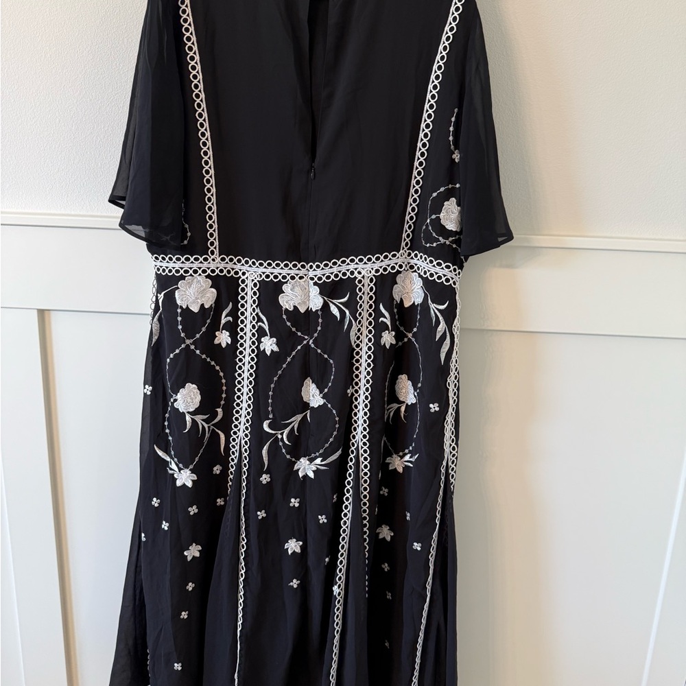ASOS Curve Black Midi Dress with White Floral Embroidery - Picture 2 of 3
